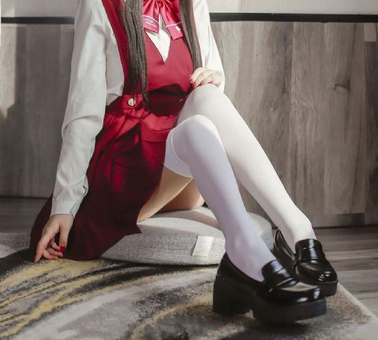 丝袜女教师兰若_HD高清在线观看